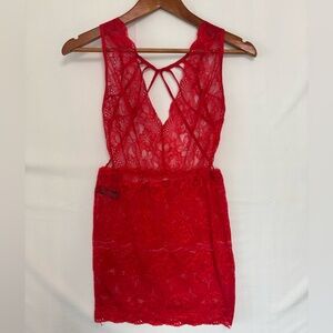 THE ESCANTE COLLECTIVE Red Lace Negligee Size Medium